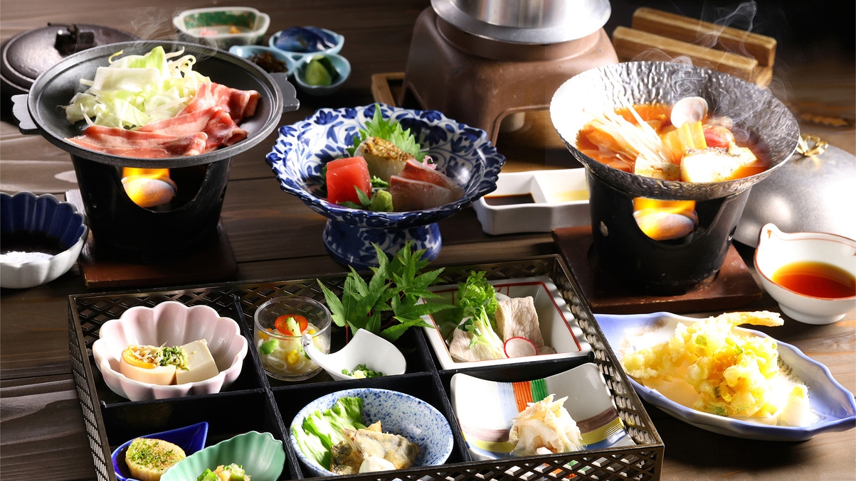 【早期予約30】自家源泉と四季折々の味覚◆旬の恵みのお重料理とミニブッフェ