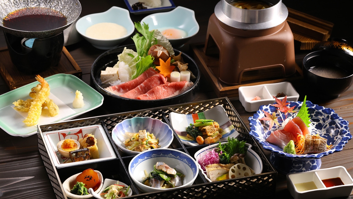 【早期予約30】自家源泉と四季折々の味覚◆旬の恵みのお重料理とミニブッフェ