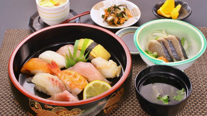 【1泊2食付き】海を眺めながら食べる朝食と、日生の名店料理が選べる豪華夕食を堪能！