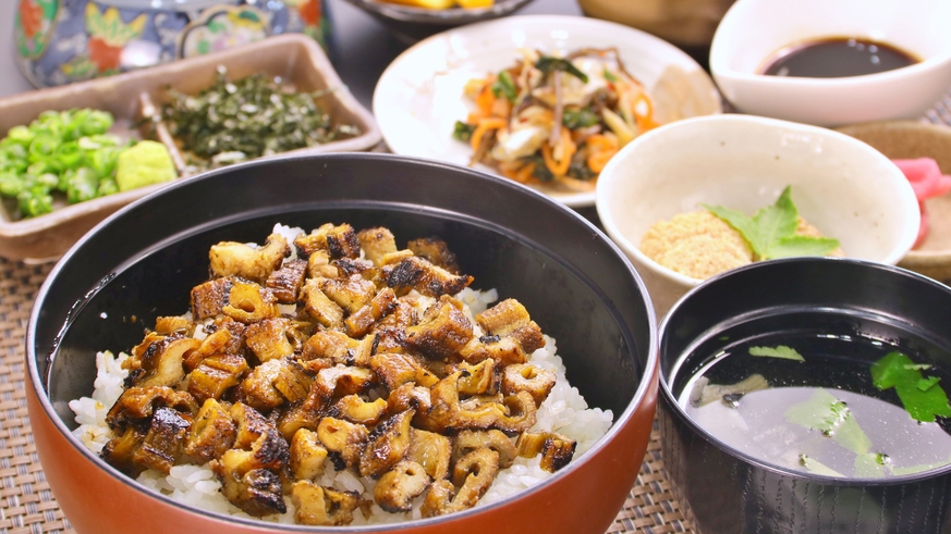 【1泊2食付き】海を眺めながら食べる朝食と、日生の名店料理が選べる豪華夕食を堪能！
