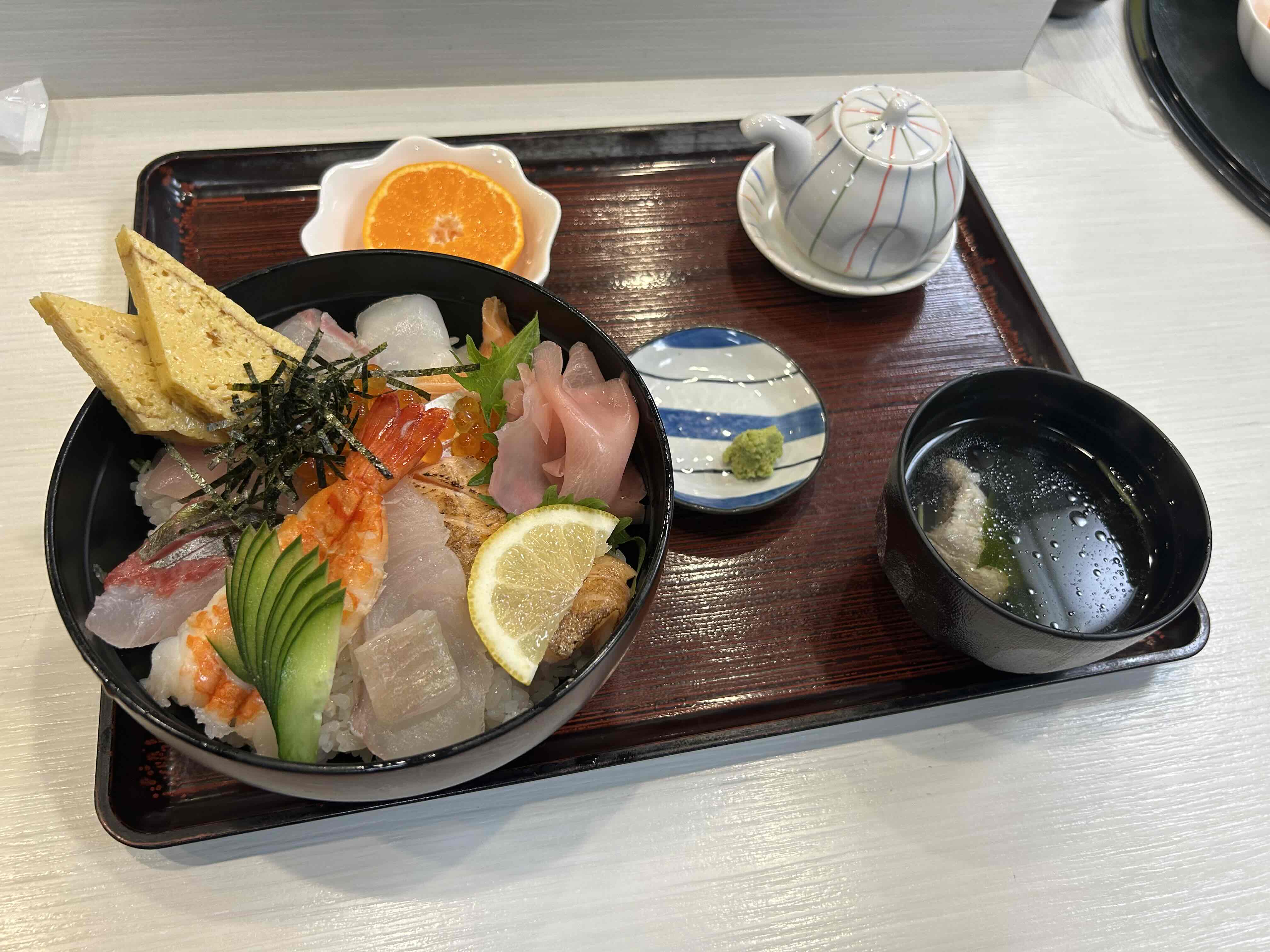 B　はましん海鮮丼