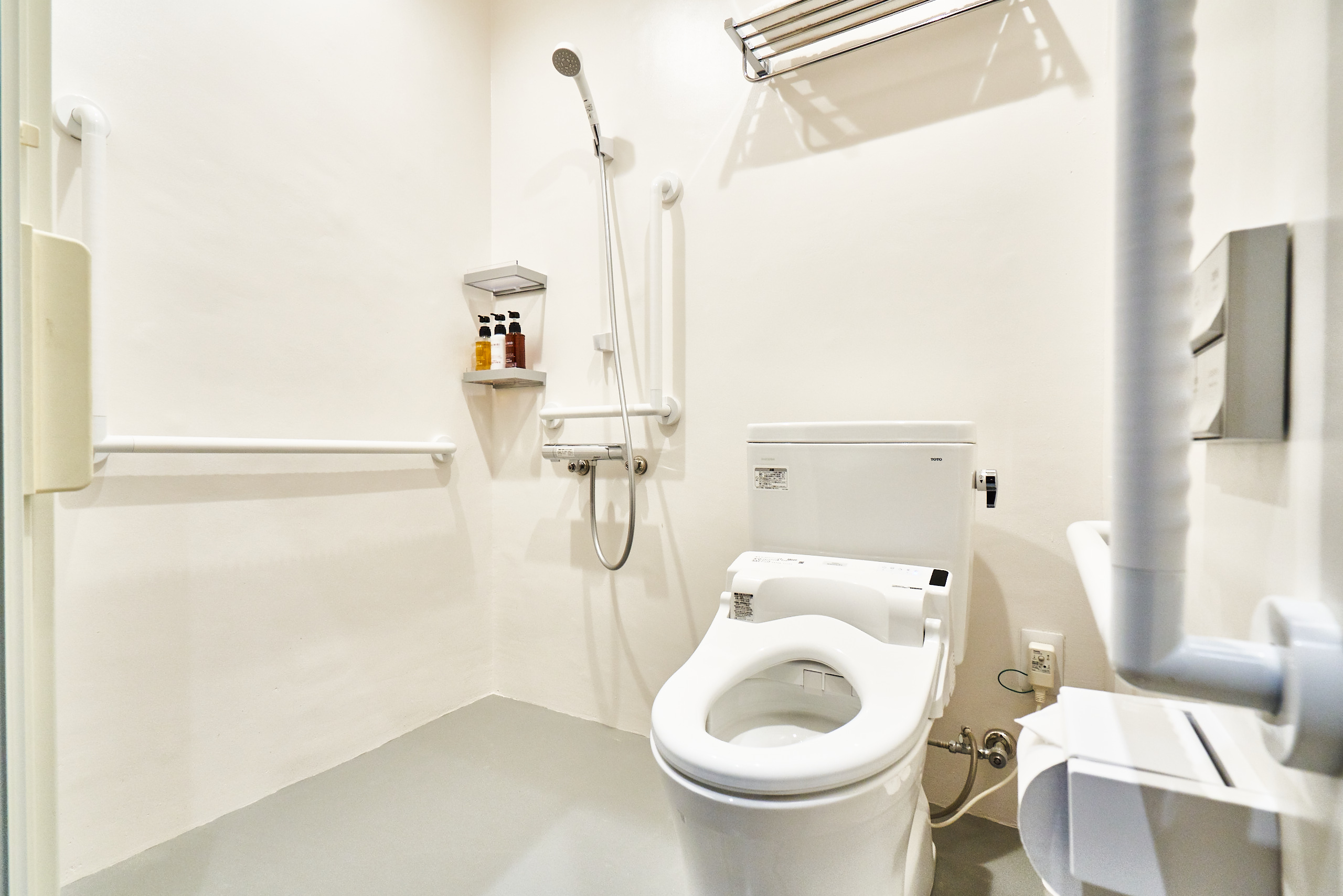 客室内バス・トイレ(バリアフリー)