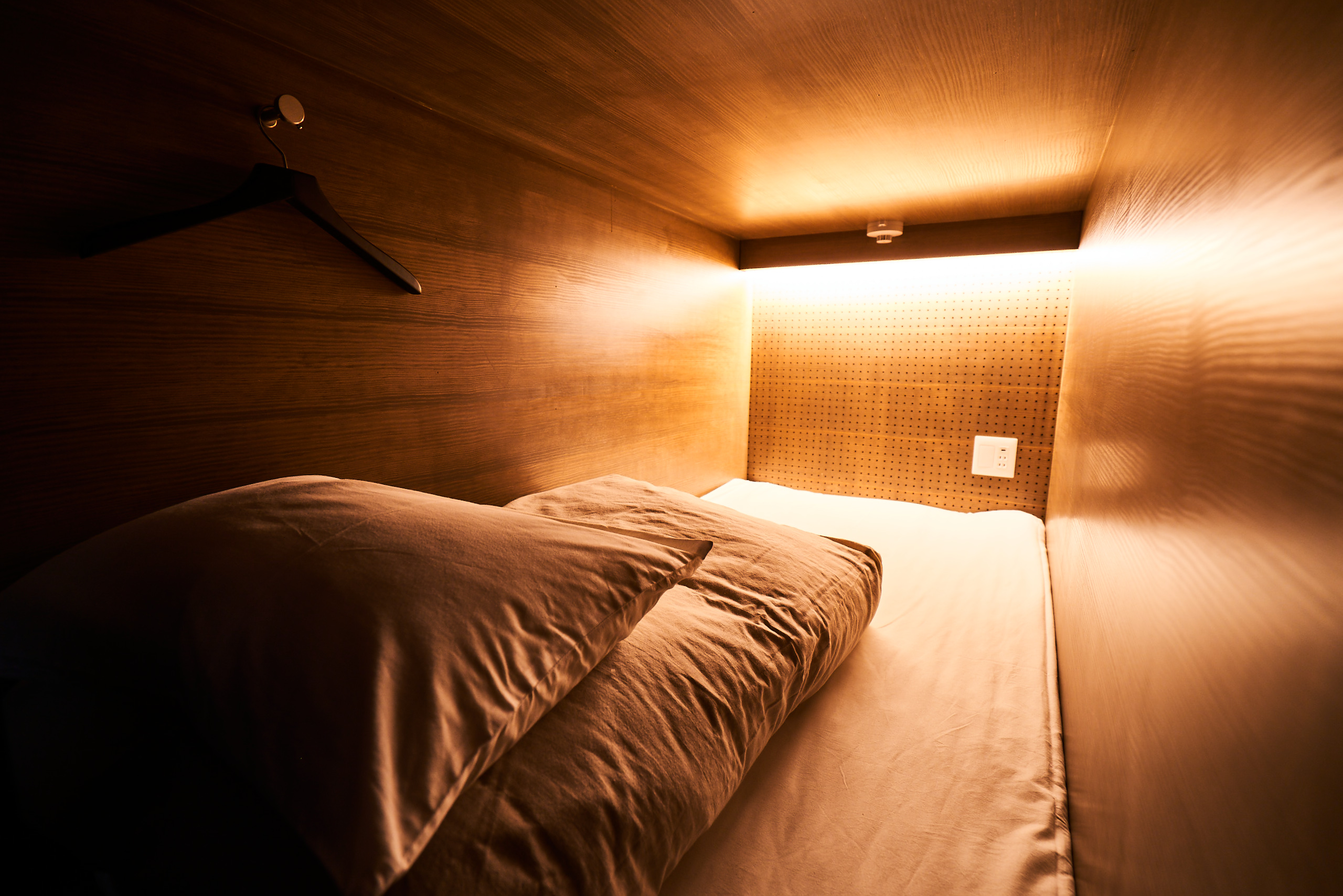 ミックスドミトリー（共用バス/共用トイレ）