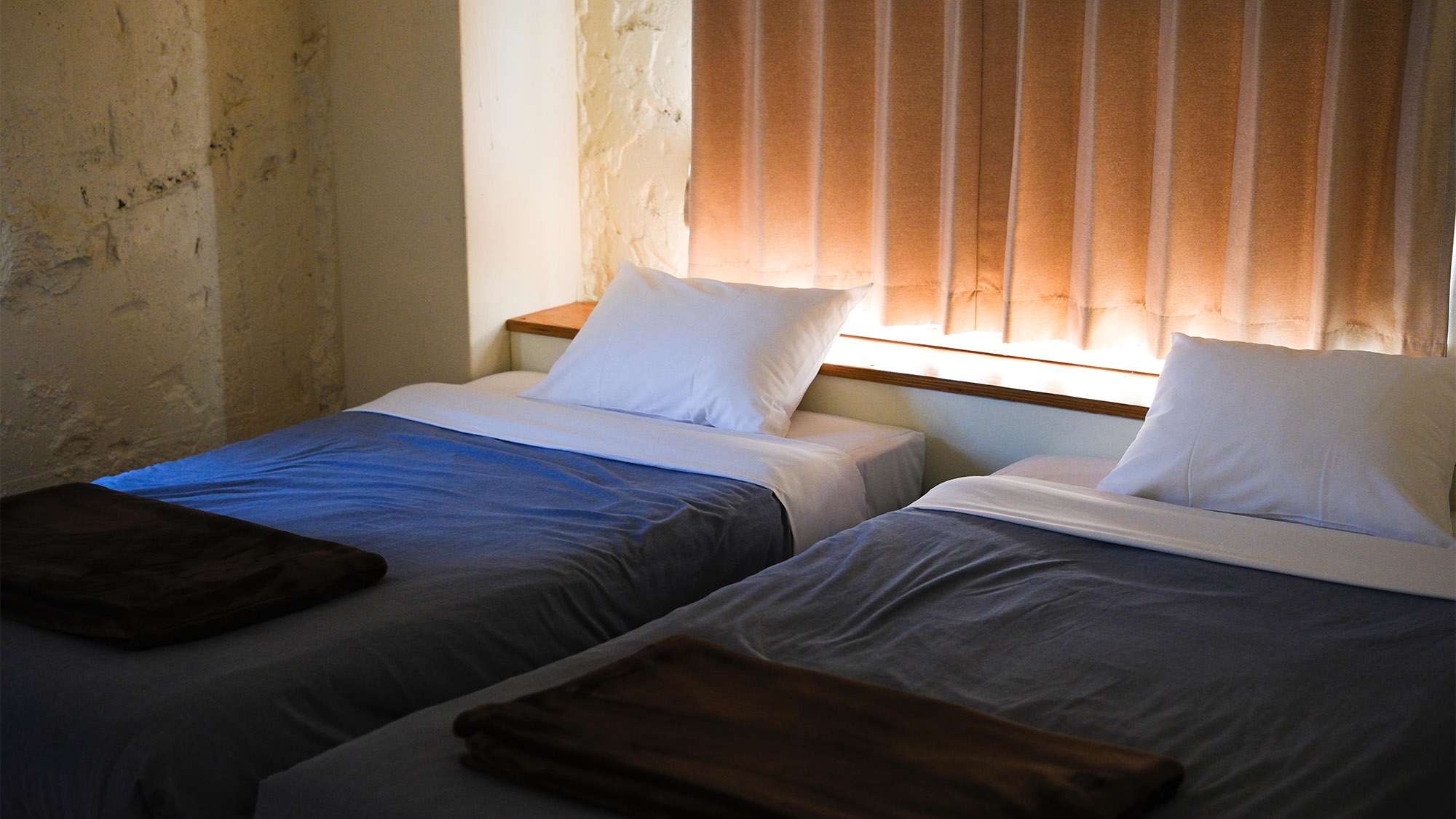 ・【ツイン一例】ゆとりのある広さのお部屋で快適にお過ごしください　