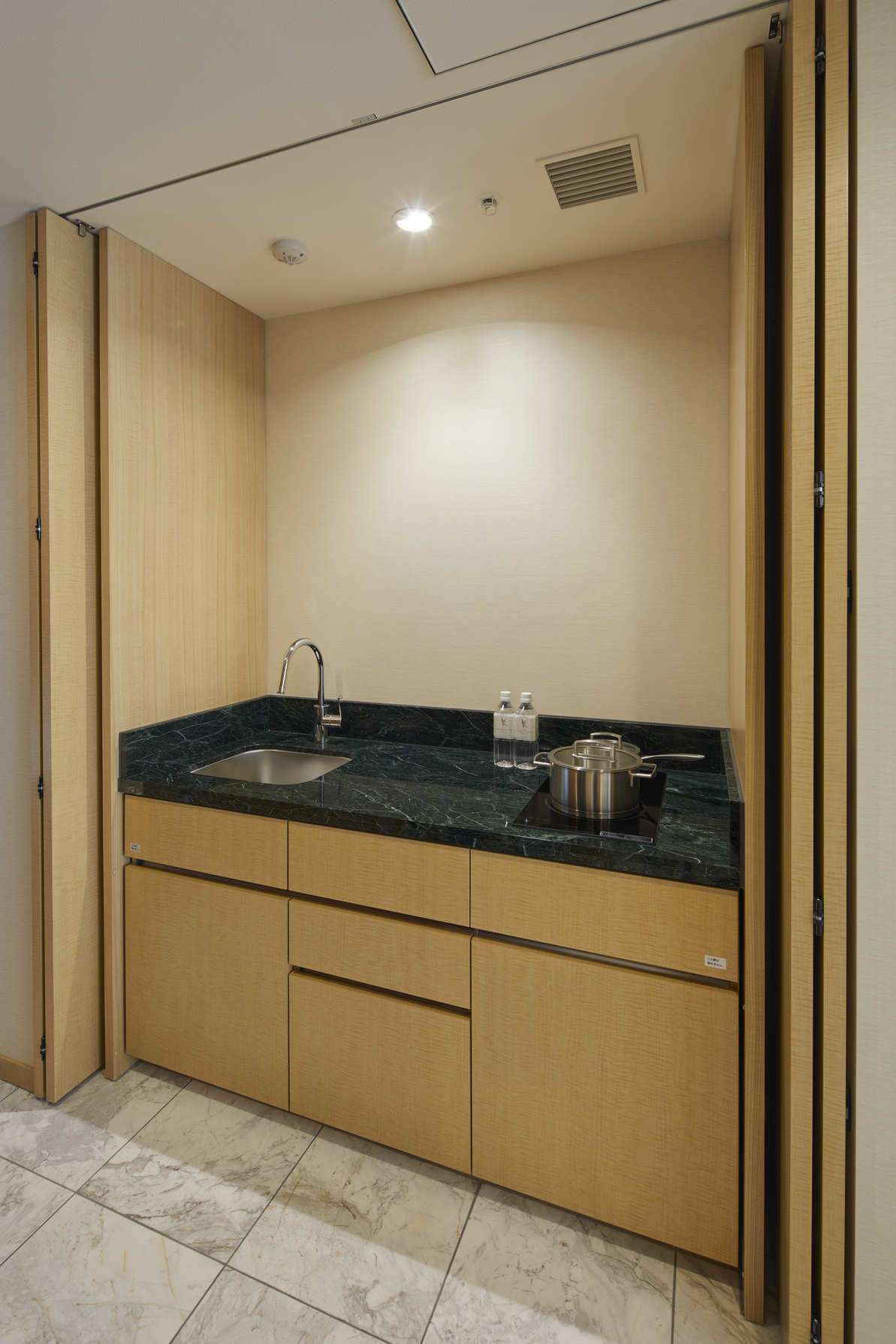 シーズナルスイート オータム　キッチン