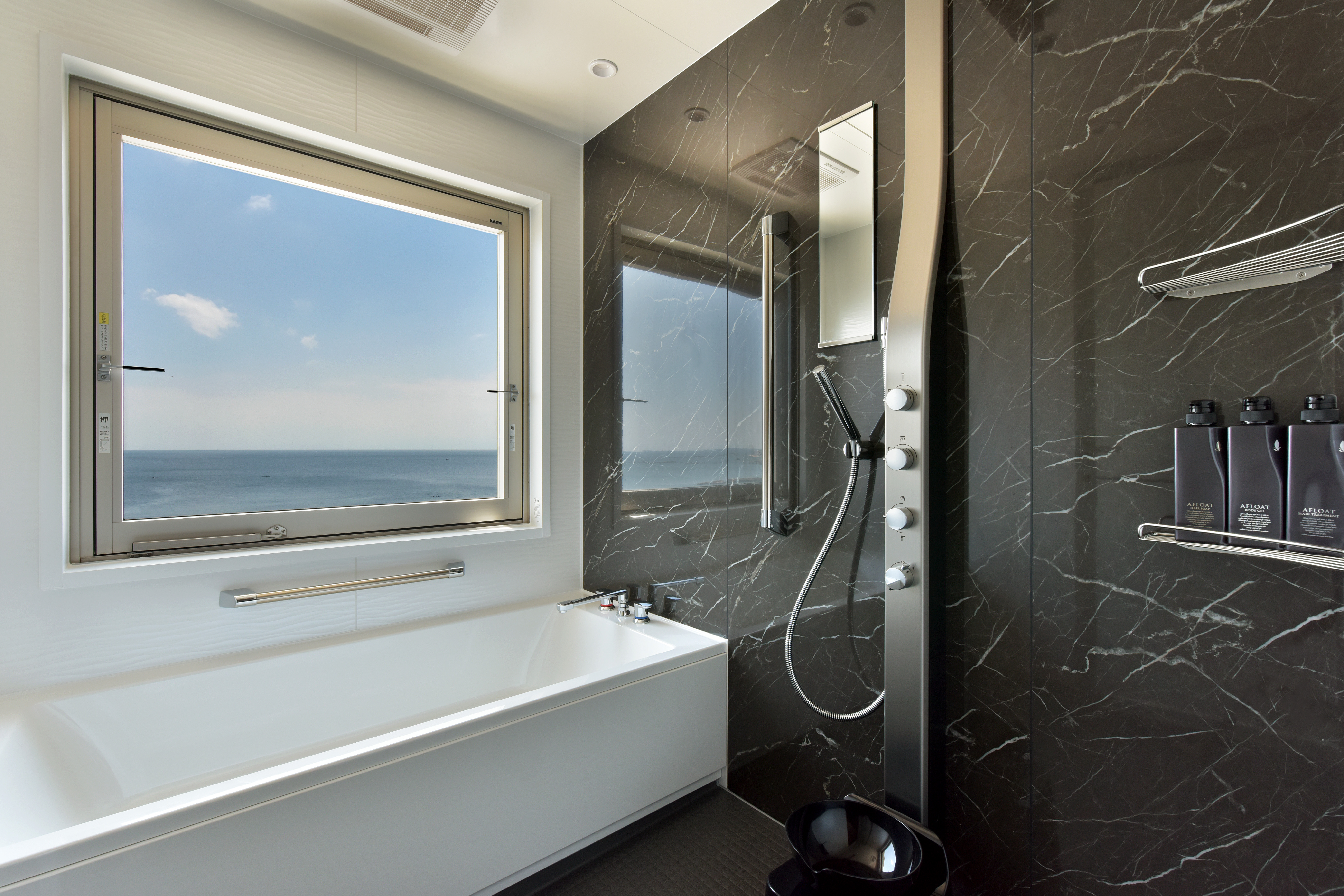 サンセットラグジュアリー