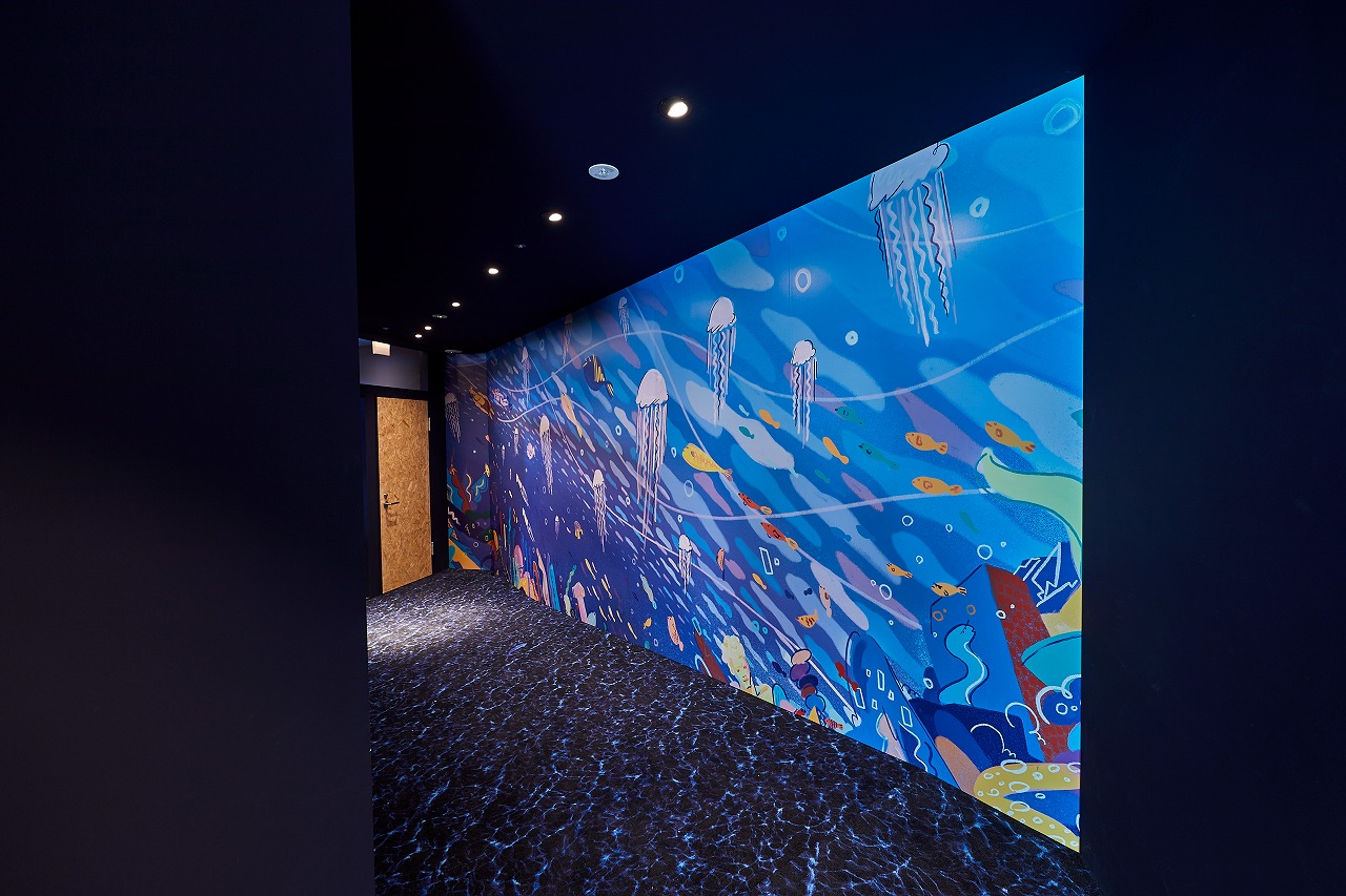 バンクルーム廊下