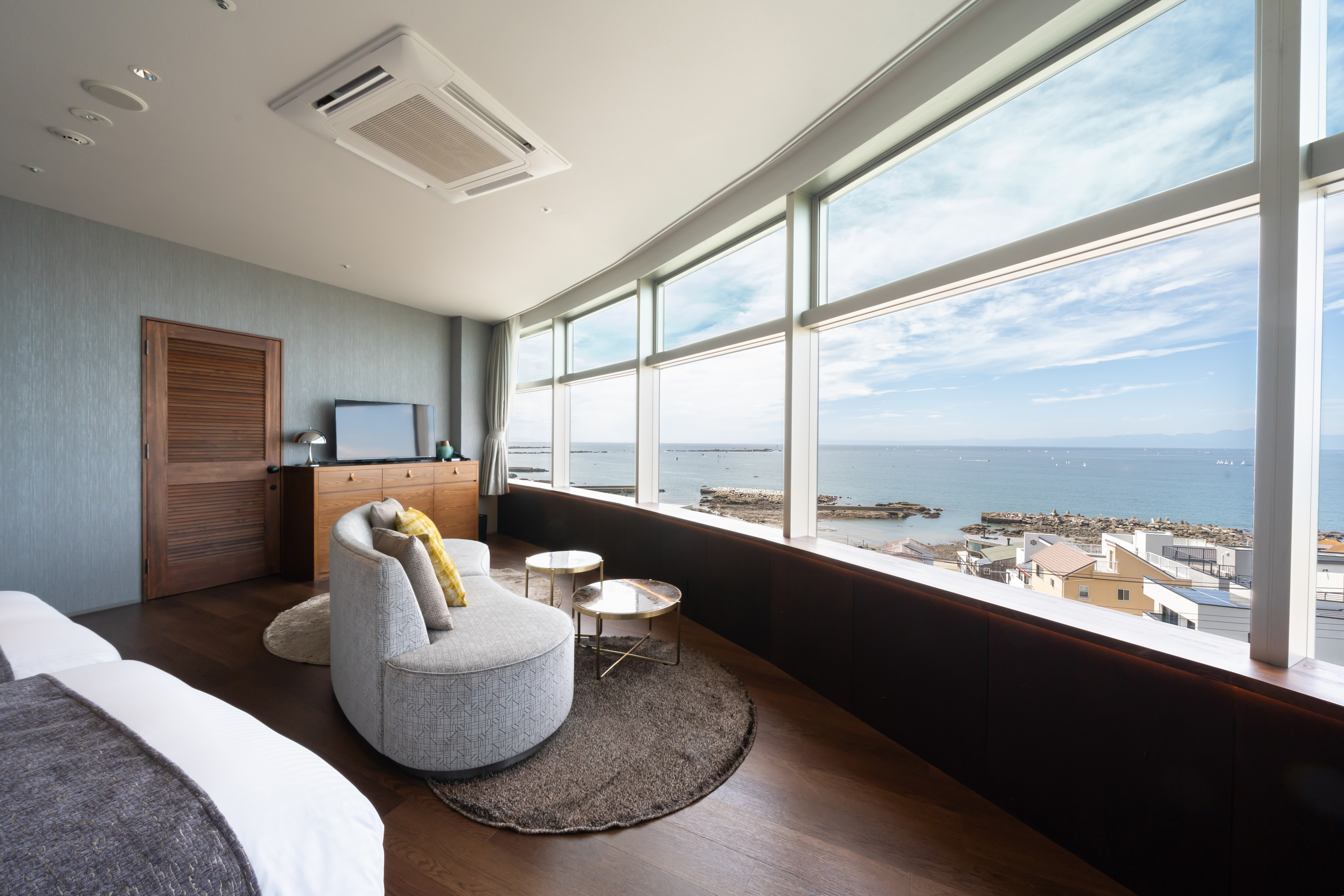 サンセットラグジュアリー