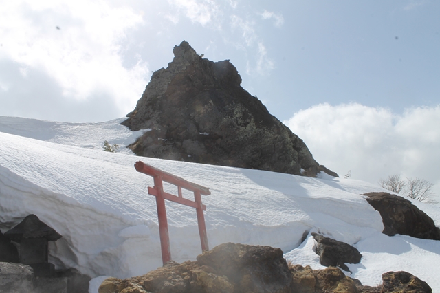 大日岩