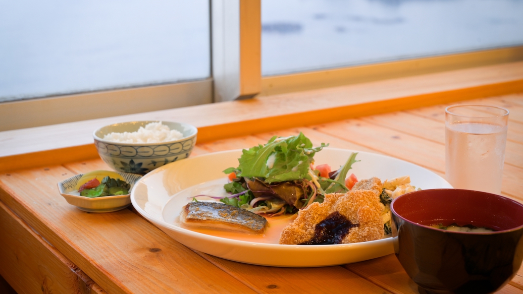 【1泊2食付プラン】夕食は日替わりワンプレート定食☆