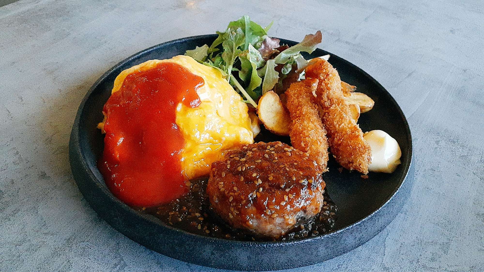 【楽天月末セール】グレードアッププラン／夕食はビストロ♪お気軽フレンチディナー（1泊2食付）