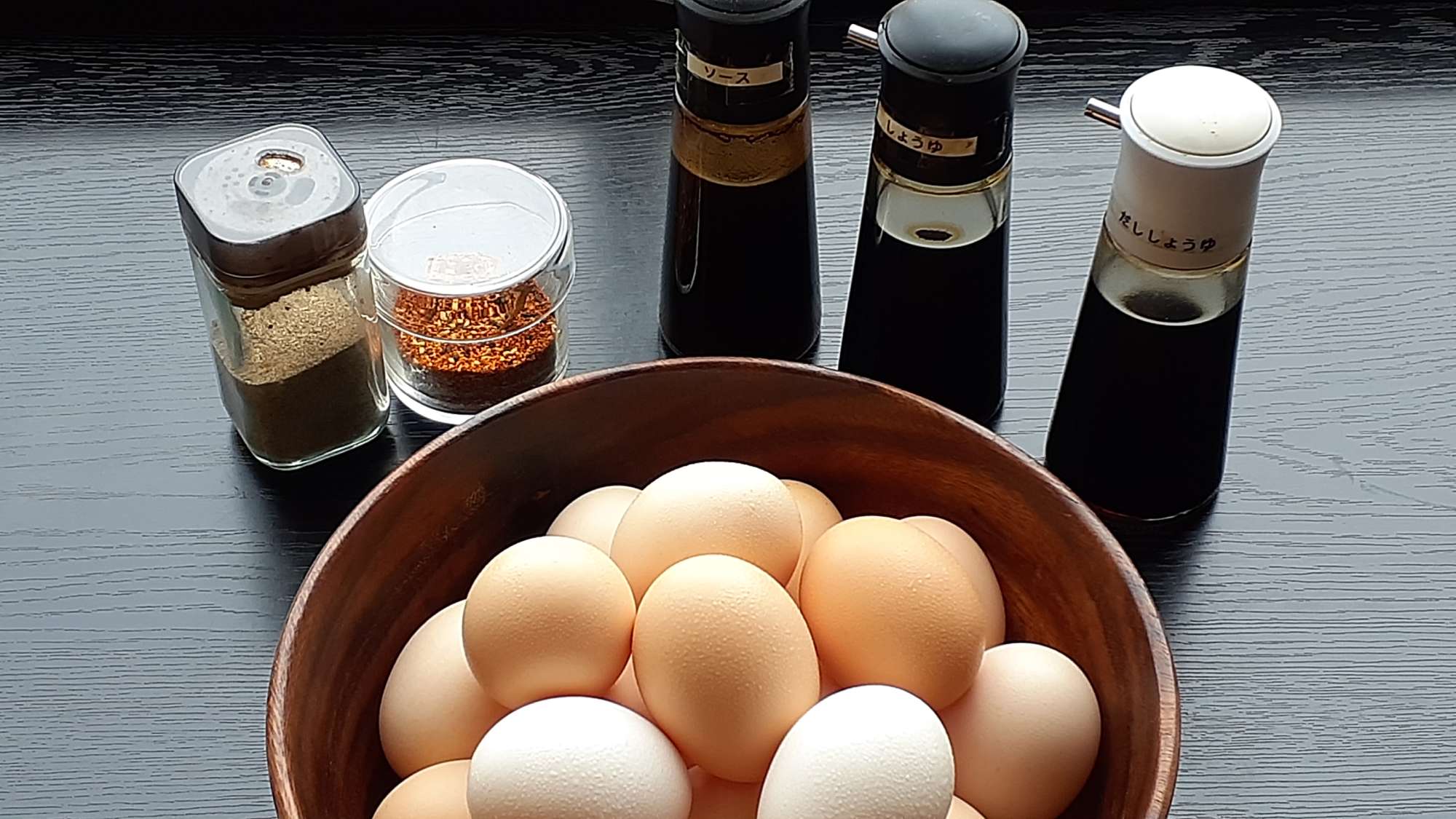 【朝食】人気な、地元・益田の「村上養鶏場」の卵を使った卵かけごはんはいかがでしょうか