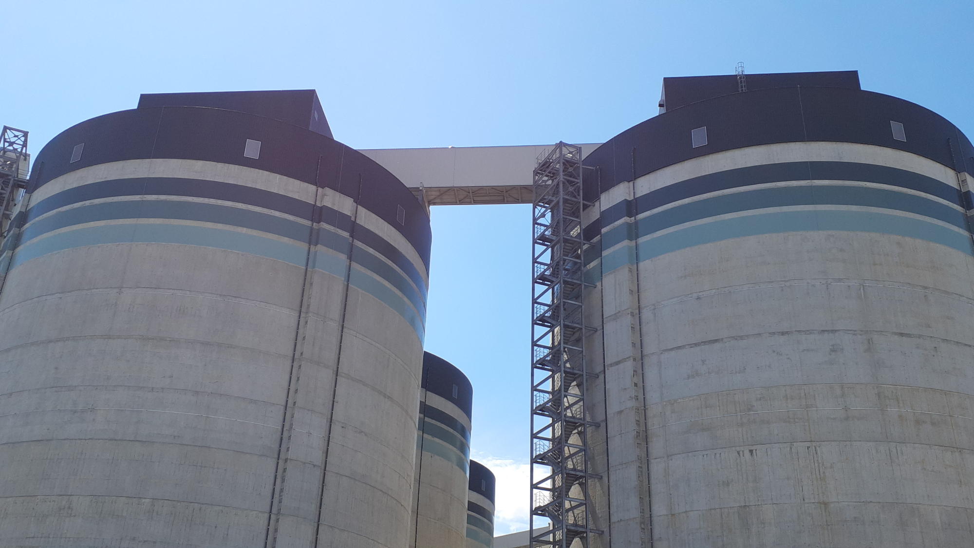 【三隅発電所】燃料貯蔵設備（バイオマス）