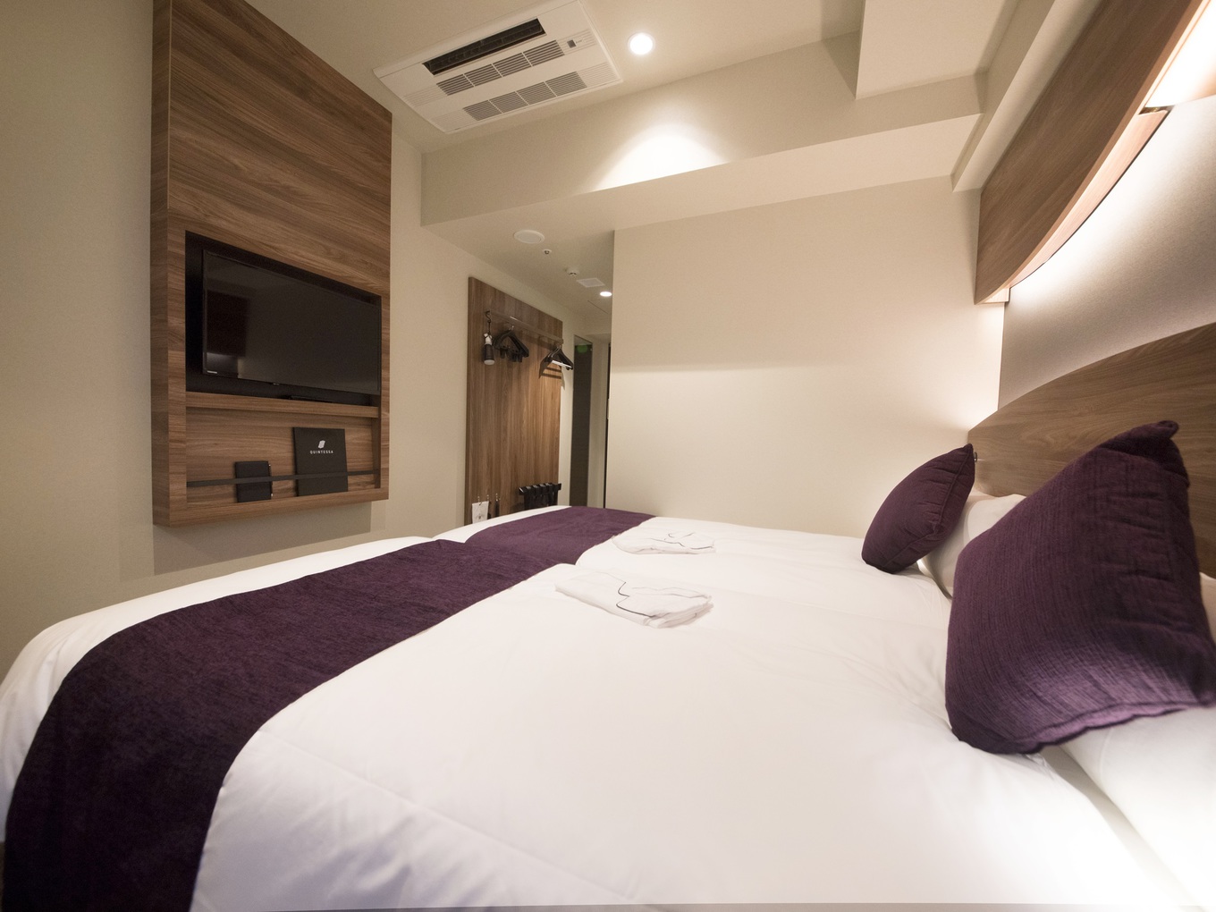 ハリウッドツイン / Hollywood Twin