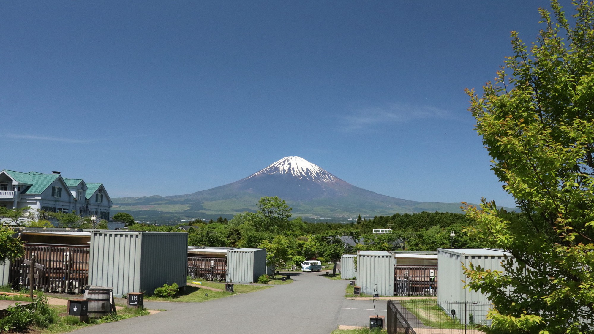 敷地内からの富士山