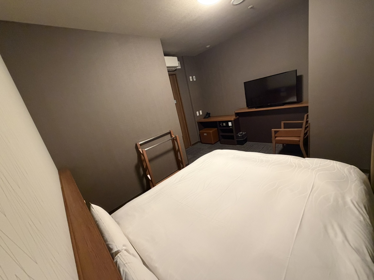 【デラックスクイーン◆約24.5㎡】160cm幅ベット１台