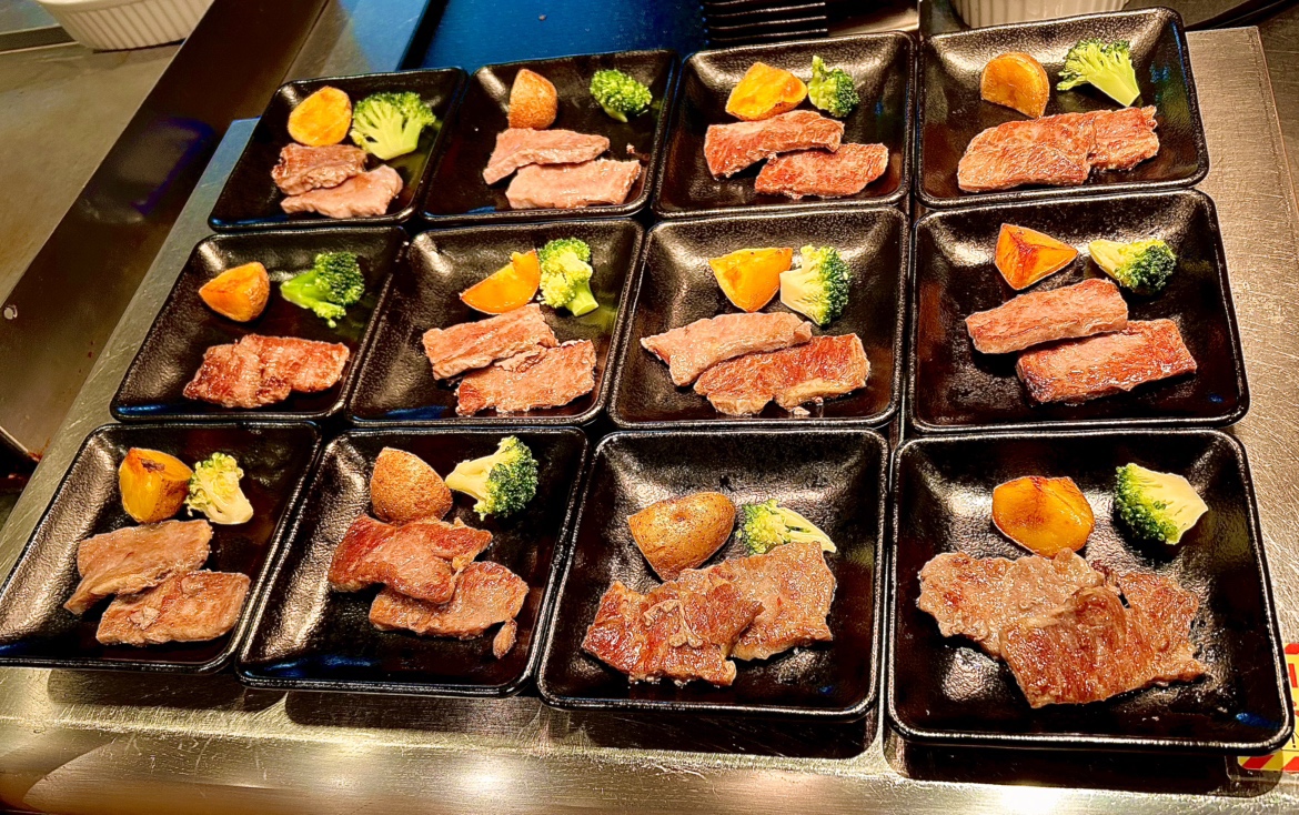 【朝食】ステーキ