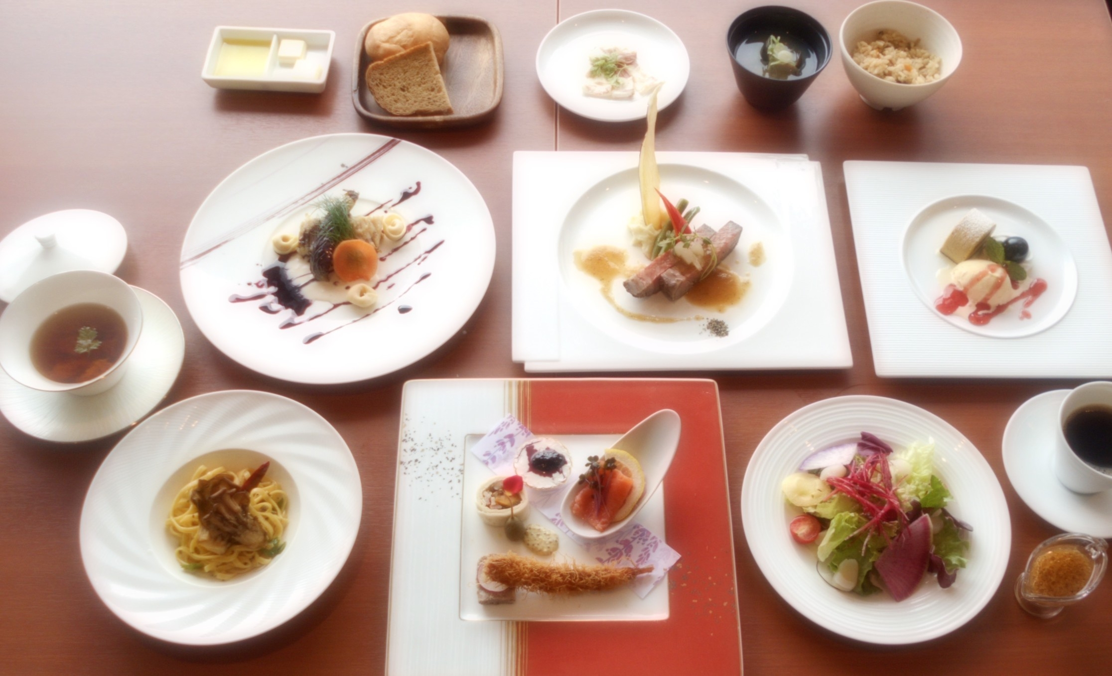 【楽パック】≪イタリアンディナーコース《Ginsai》付プラン≫〜夕食・朝食付〜