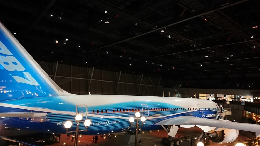 FLIGHT OF DREAMS（セントレア）ボーイング787型旅客機が展示されています。