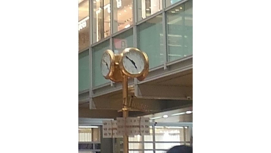 名古屋駅で待ち合わせと言ったら金時計！と言われる程いつも人でいっぱいです！