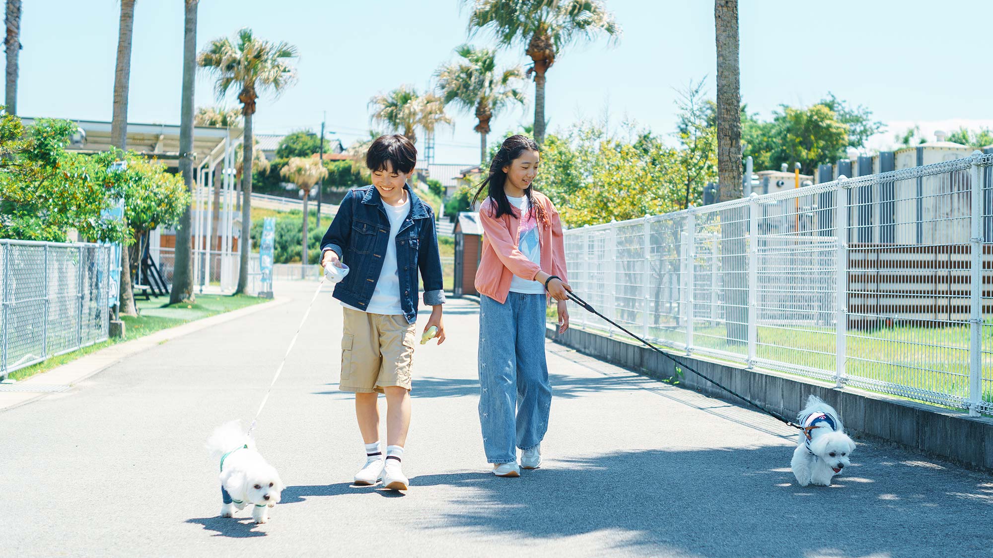 【ペット同伴での過ごし方】敷地内はワンちゃんと自由にお散歩をお楽しみいただけます♪