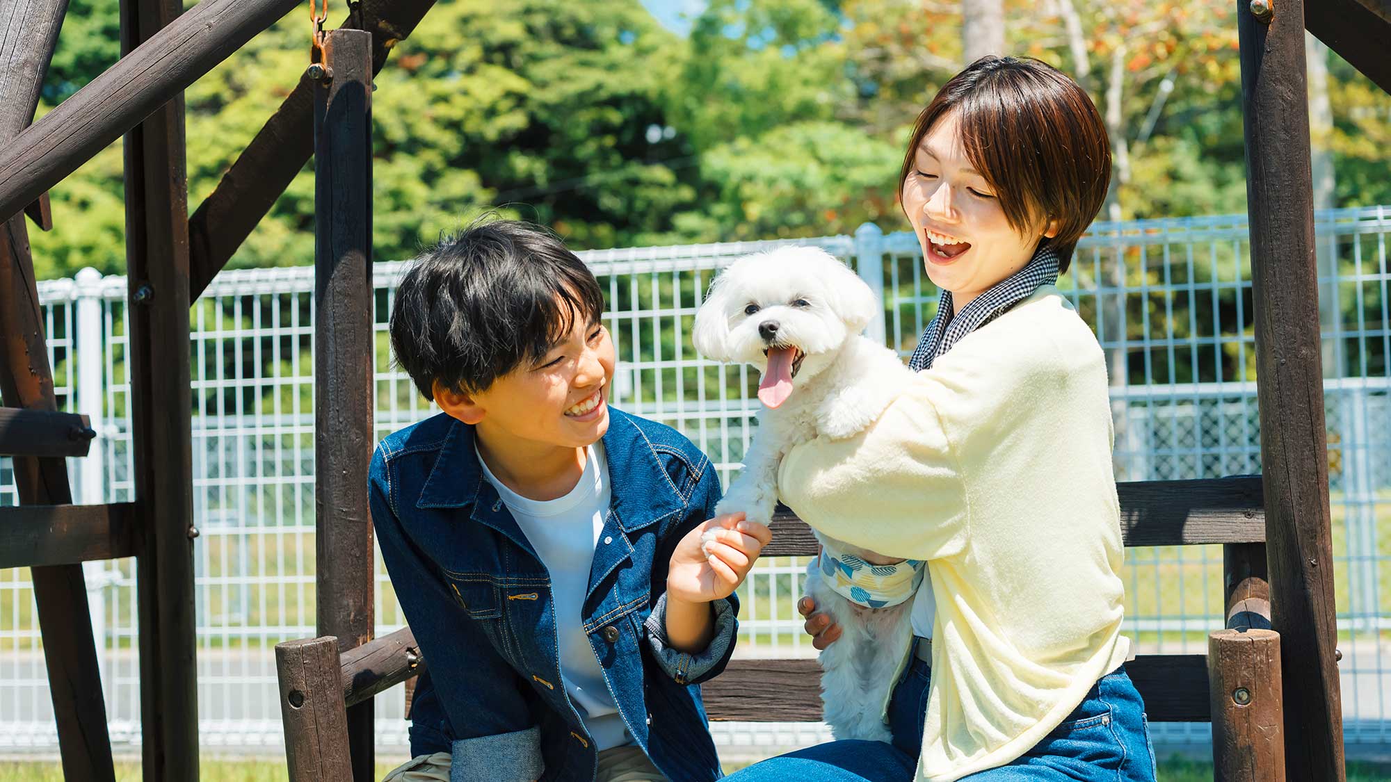 【ペット同伴での過ごし方】敷地内にはワンちゃんと一緒に楽しめるブランコも！笑顔が溢れます♪
