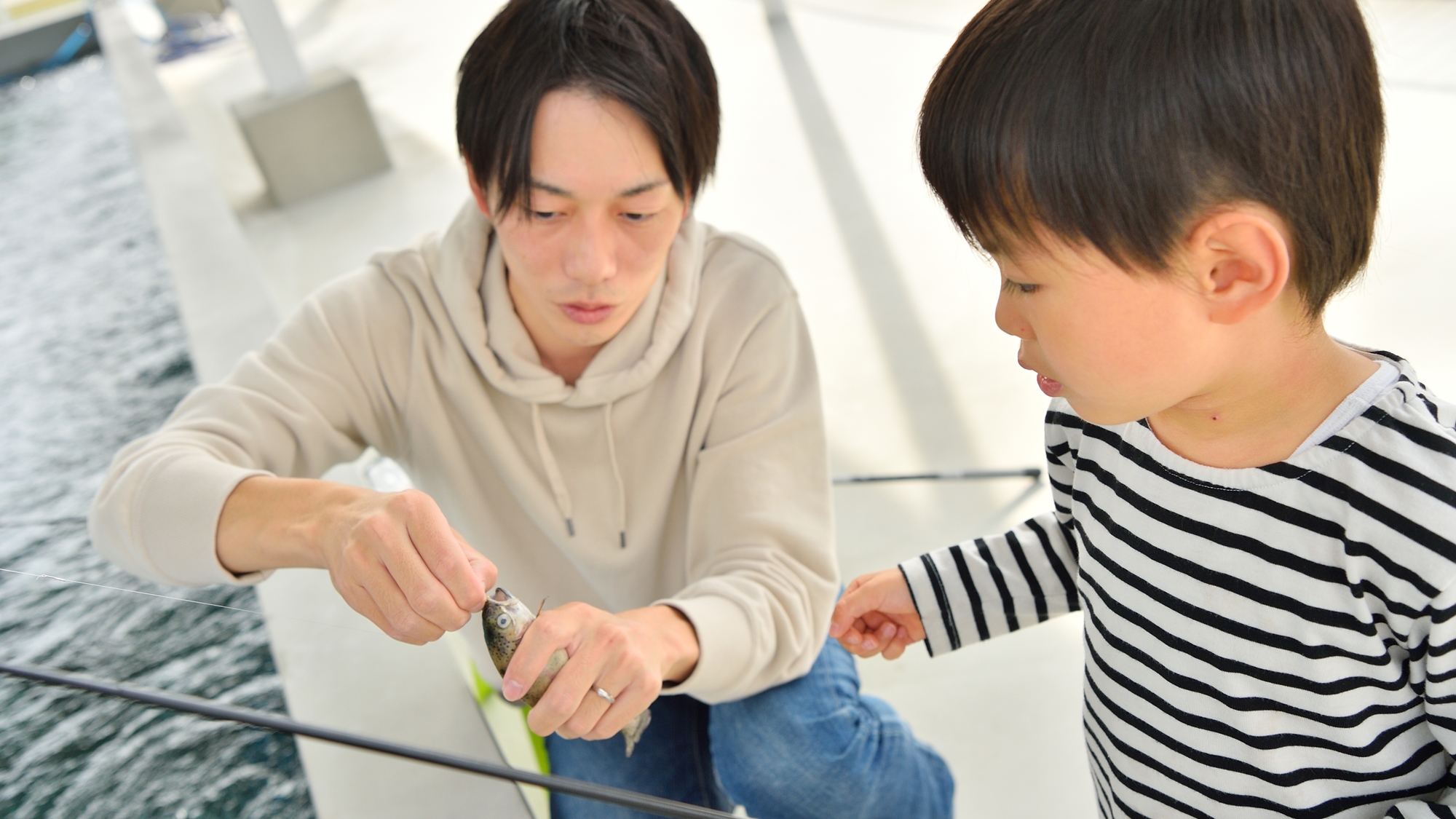 【釣り堀】釣ったヤマメはその場で焼くことできます。