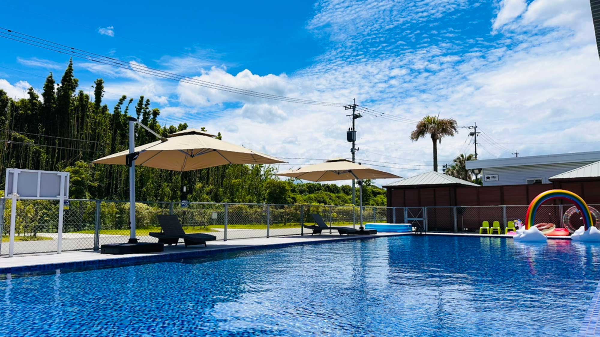 【プール】大人も子どもも楽しい、深さ80cmほどの本格的なプールがOPEN！