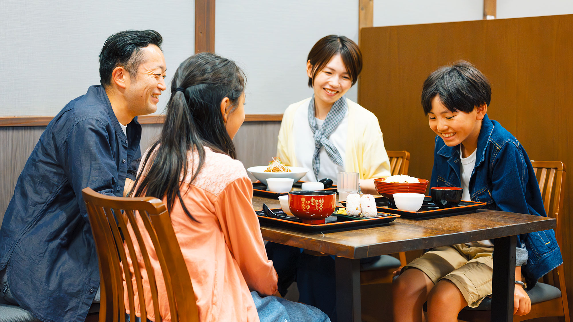 【最高の湯／お食事処】ご家族みんなで楽しめるメニューがたくさん！リーズナブルで美味しいと評判です♪