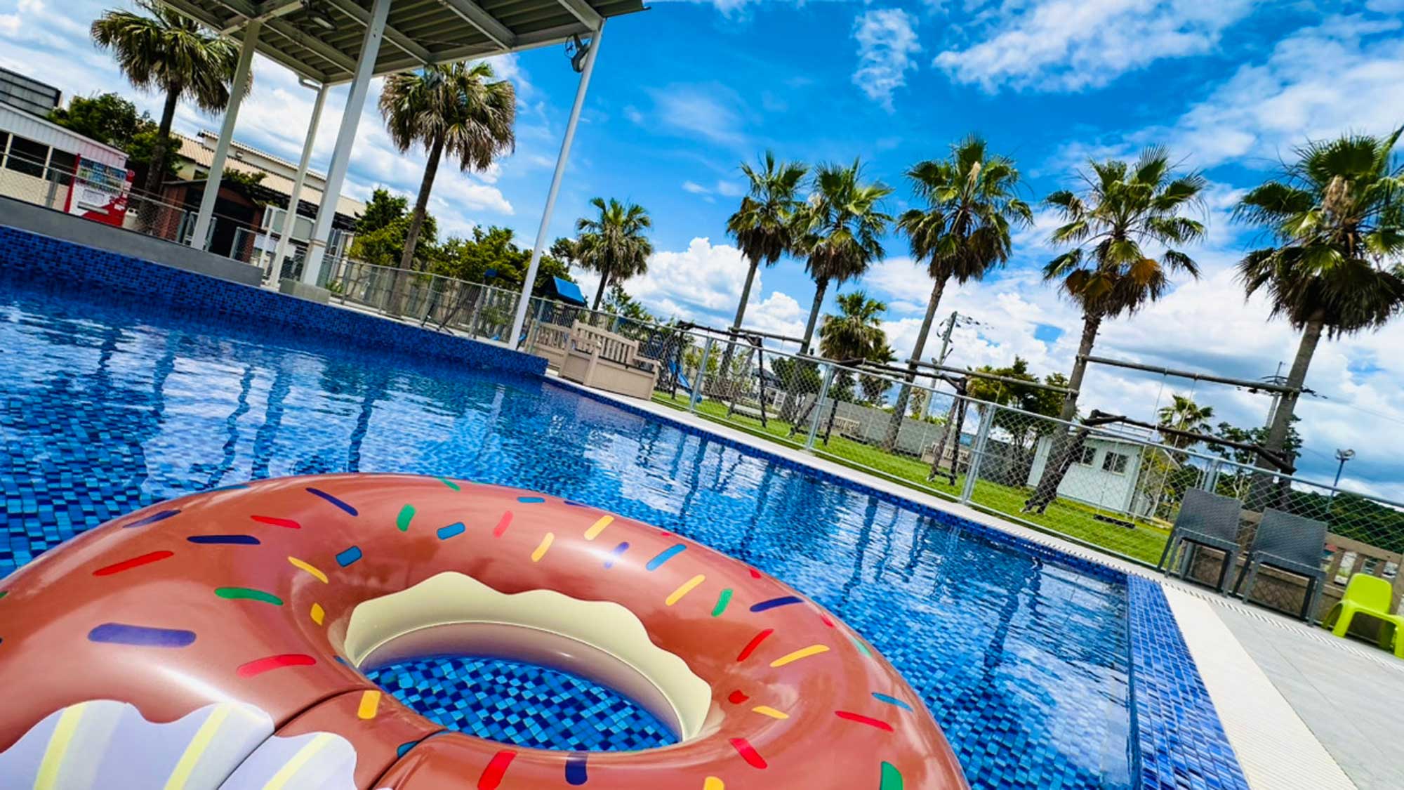 【プール】木～日限定オープン！ゆったりサイズのプールでお子様と一緒に遊びませんか？