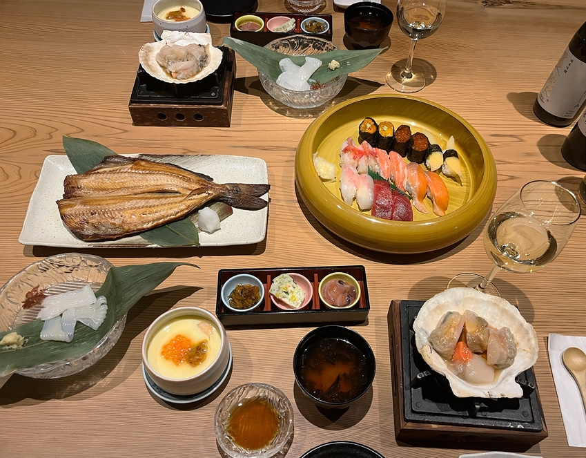 【ロイヤルスイート】函館山・函館湾の絶景を独占｜お部屋で愉しむ北海道鮨ディナー＆フリーフロー付