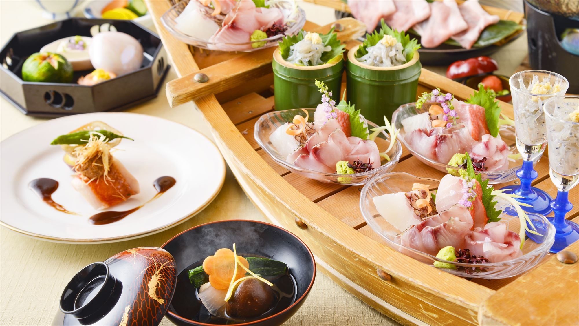 【楽天スーパーSALE】【夕食・朝食付】熱海の旬や地産の食を愉しむ♪「熱海和み会席」〔温泉大浴場〕