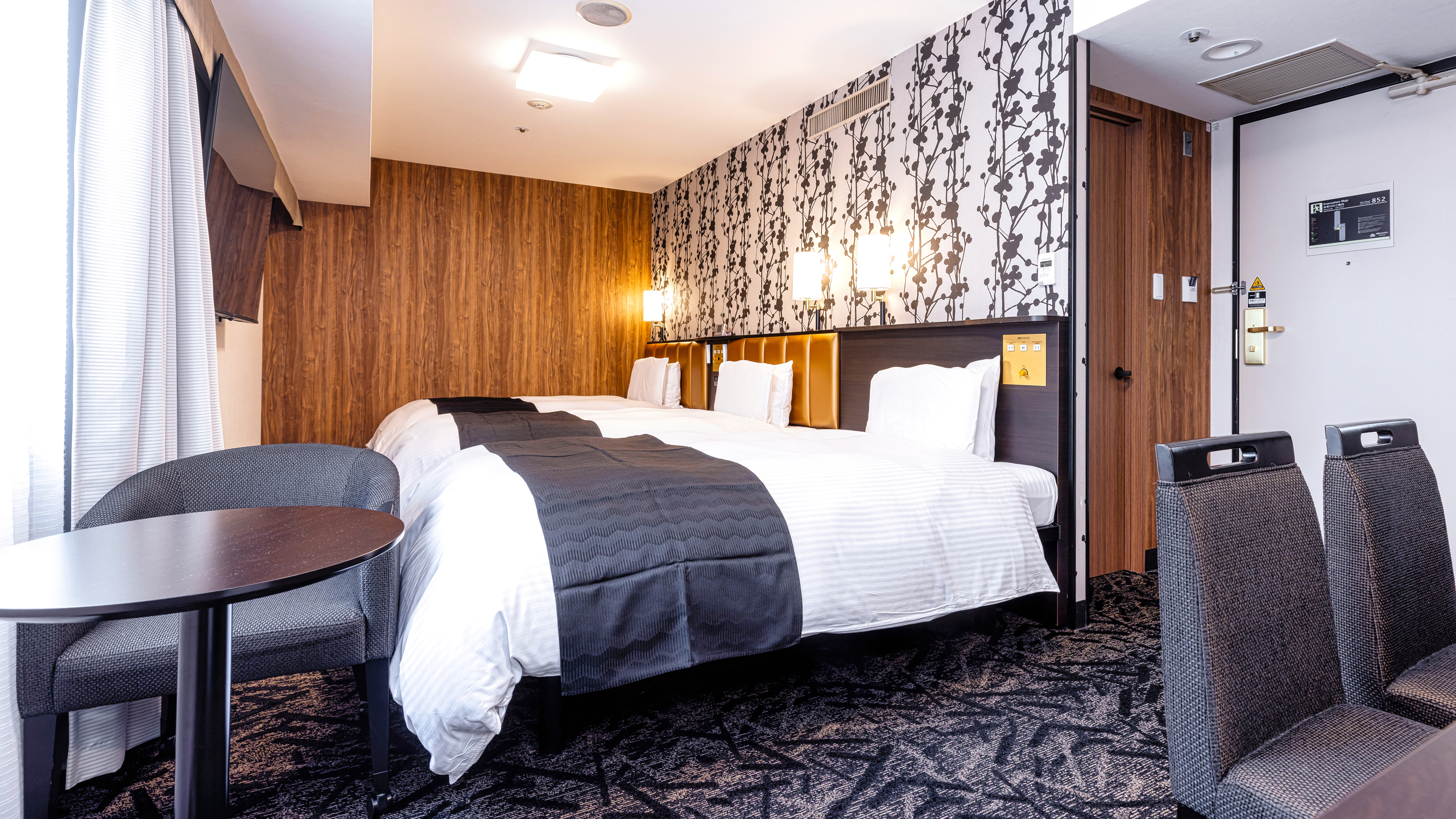 【トリプルルーム】