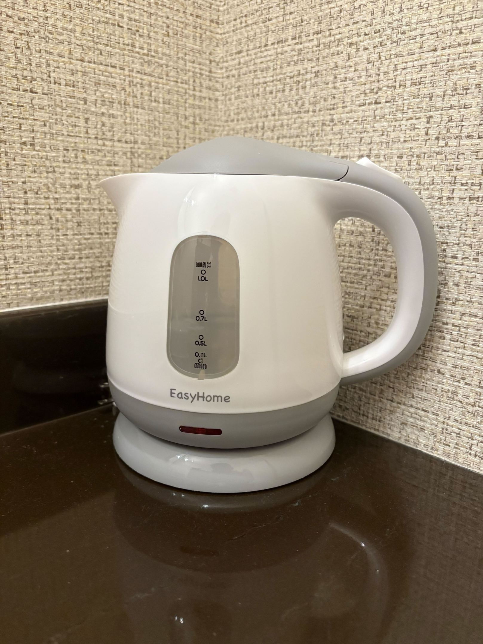 お湯沸かしポット