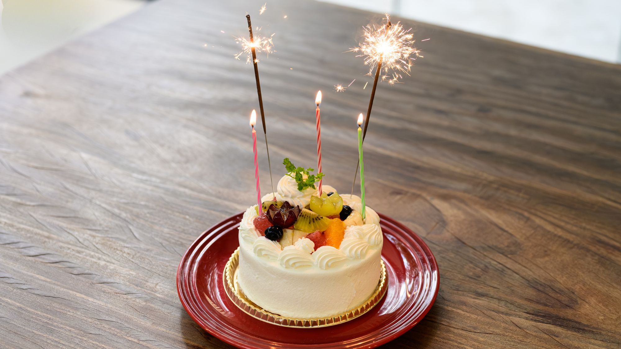 【お祝いプラン】ご両親やご家族・お友達でのお祝いに＜ホールケーキ付＞1泊2食