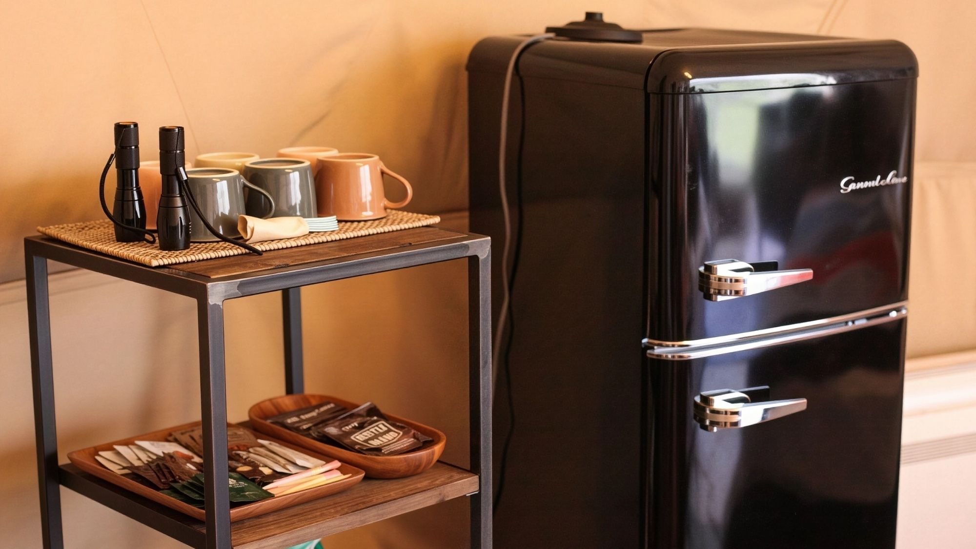 お部屋で淹れたて珈琲を。各部屋に充実した設備をご用意しております。