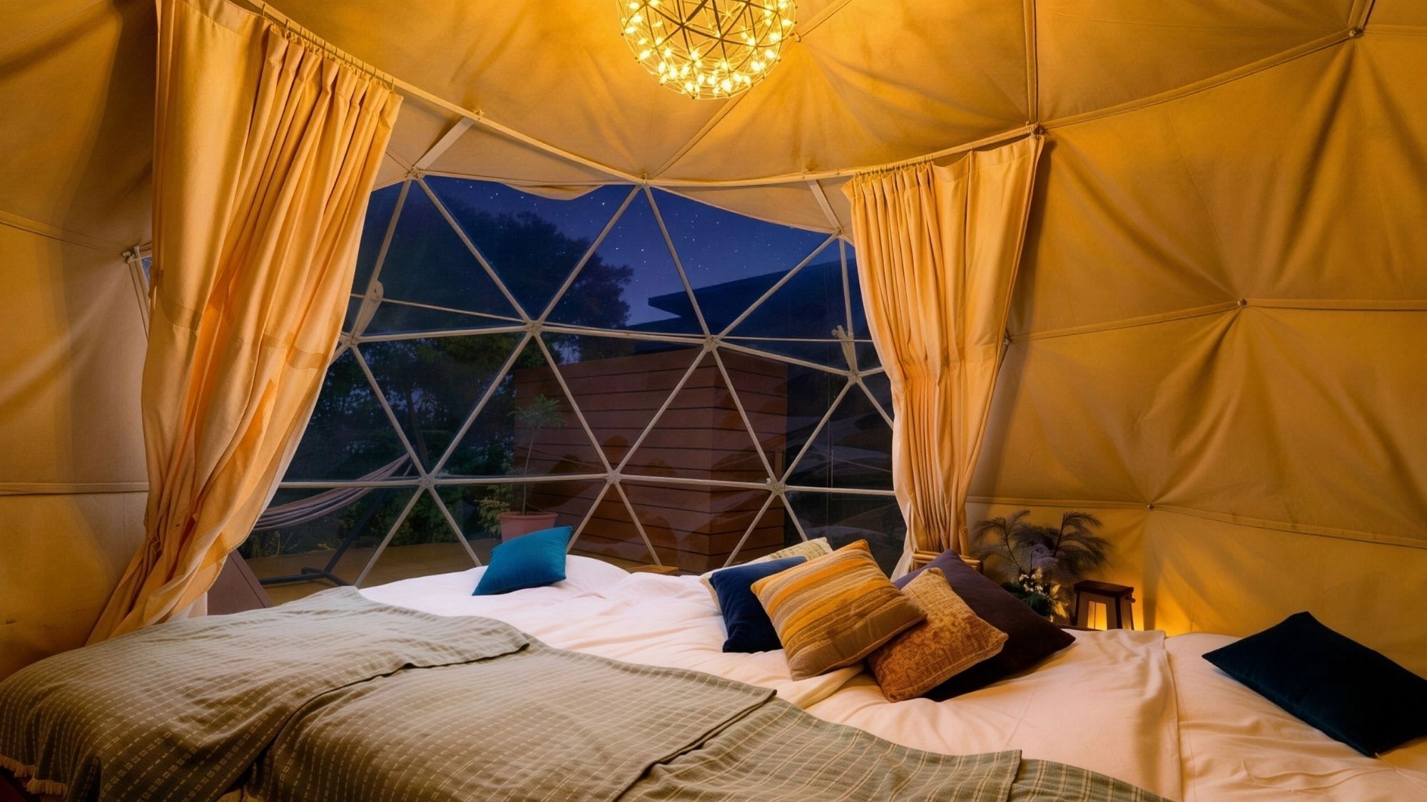 夜のドームは幻想的。大切な人と過ごす記憶に残るひとときを。