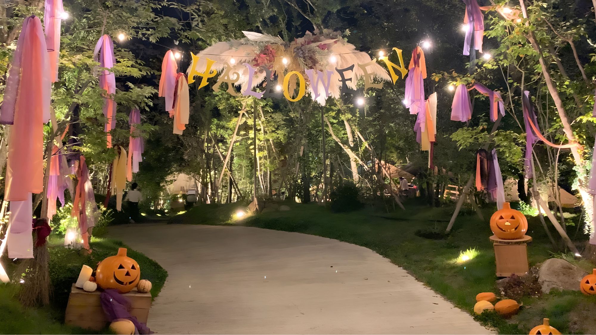 思わず写真を撮りたくなる季節ごとに変わるデコレーション