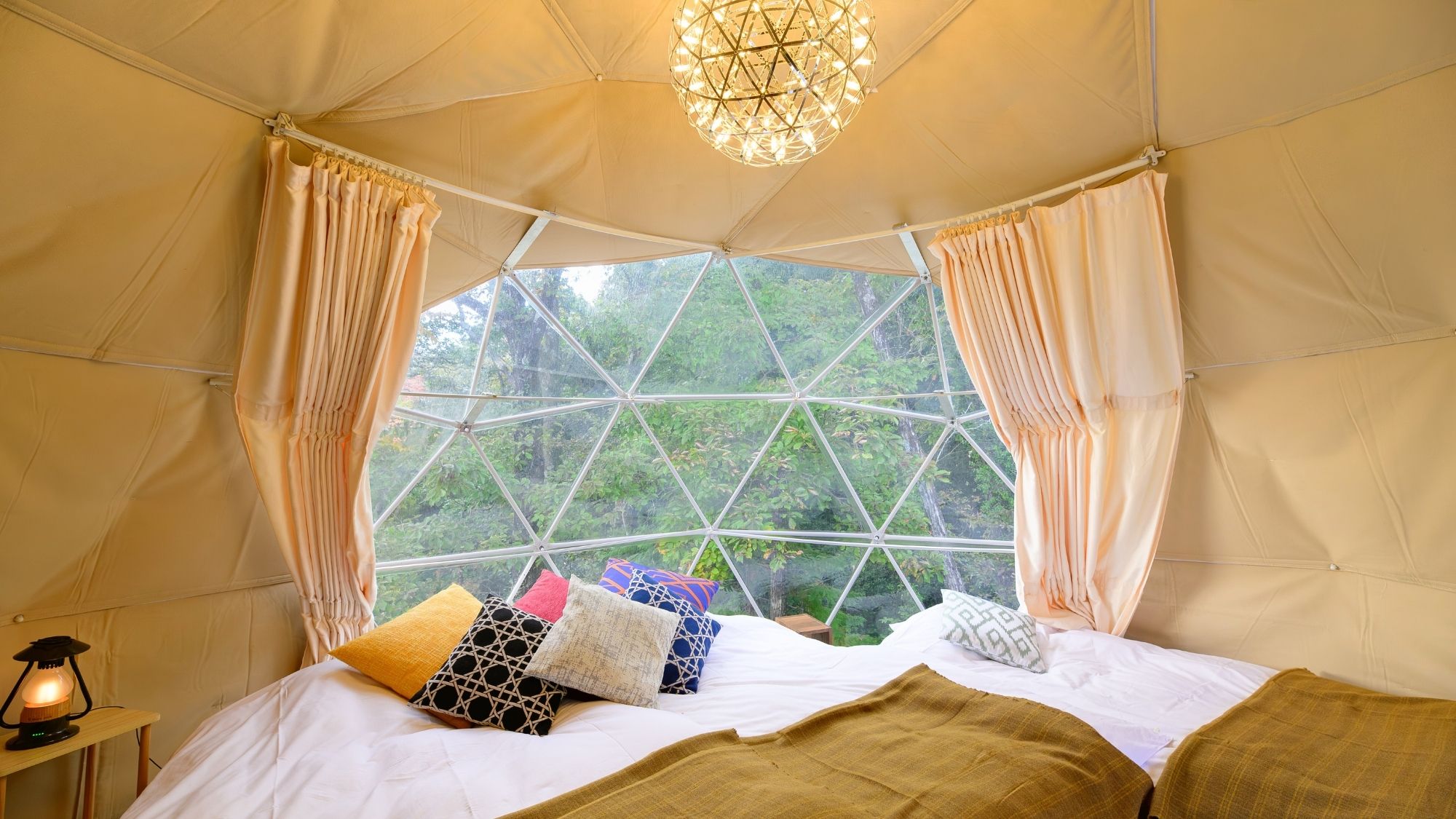 シングルベッド4台完備。2名〜4名様まで泊まれる快適空間。