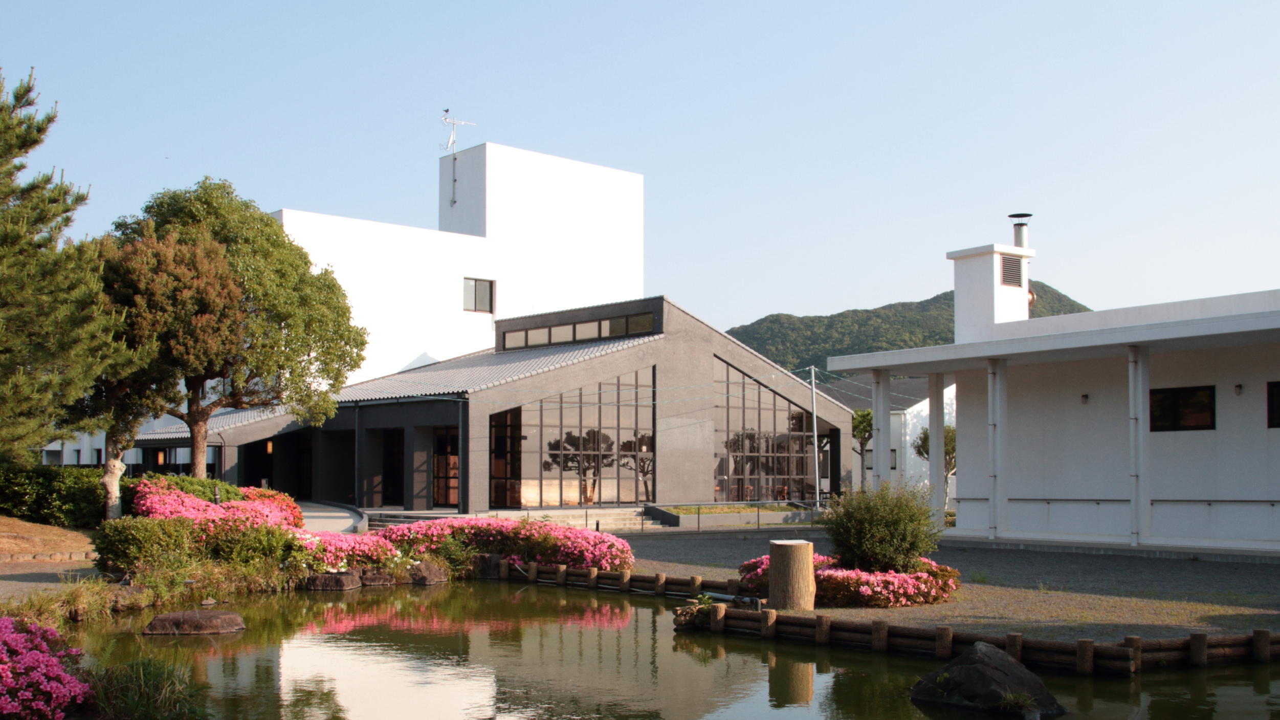 外観／五島列島リゾートホテルマルゲリータ奈良尾　奈良尾港より車約5分の距離です。