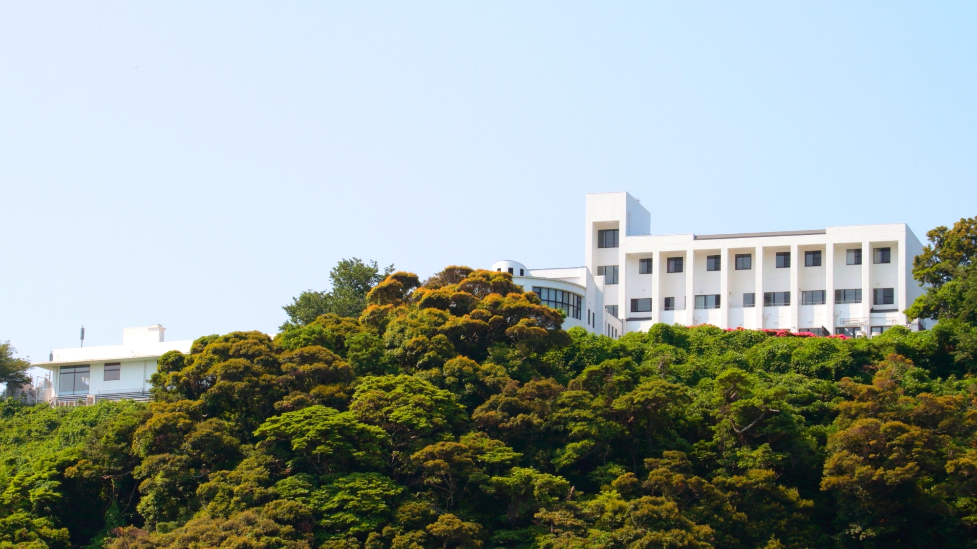 外観／五島列島リゾートホテルマルゲリータ奈良尾　奈良尾港より車約5分の距離です。