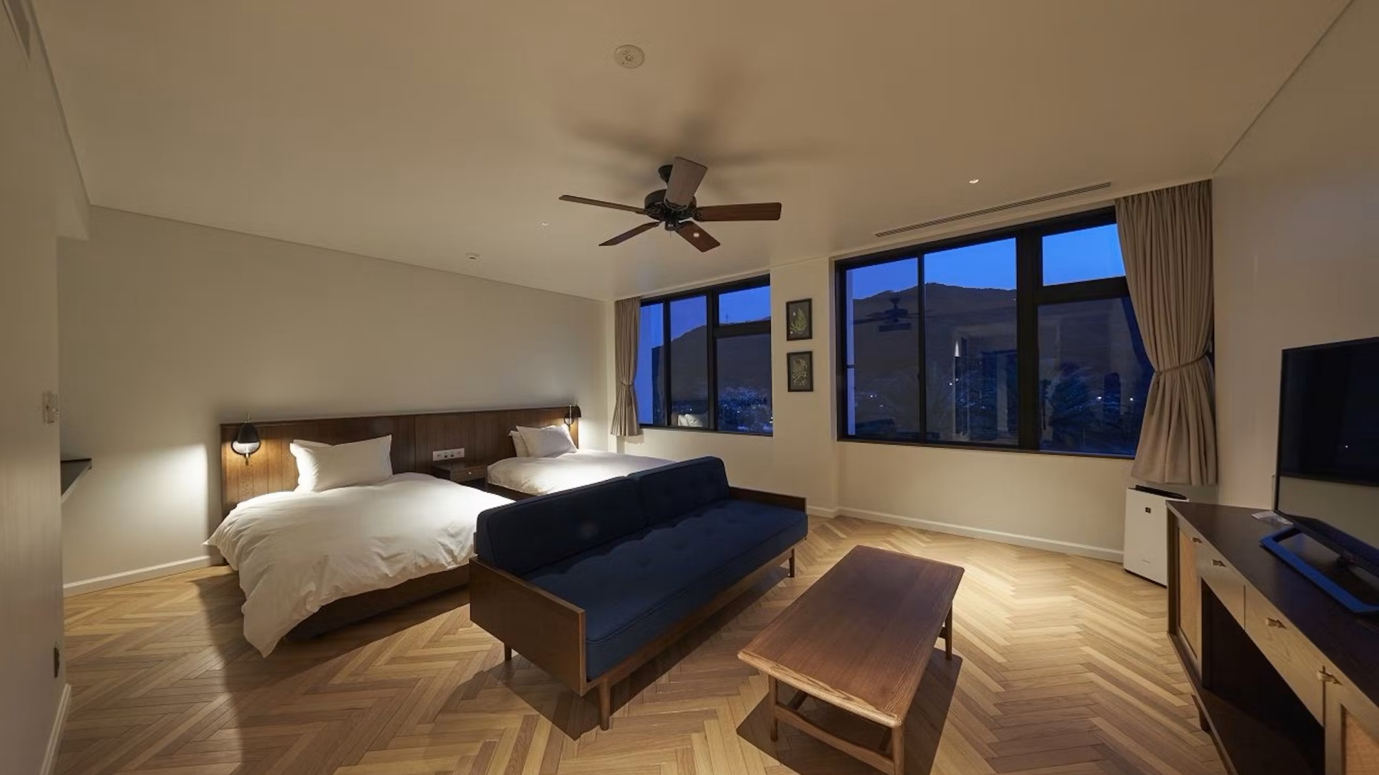 デラックスルーム／41平米ある広々としたお部屋です。五島での一夜を優雅にお過ごしください。