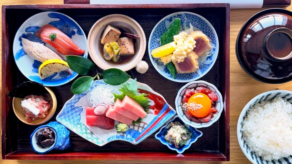 長崎県【推し魚】第一号認定上五島産養殖マグロを使用するマグロ御膳（お料理例）