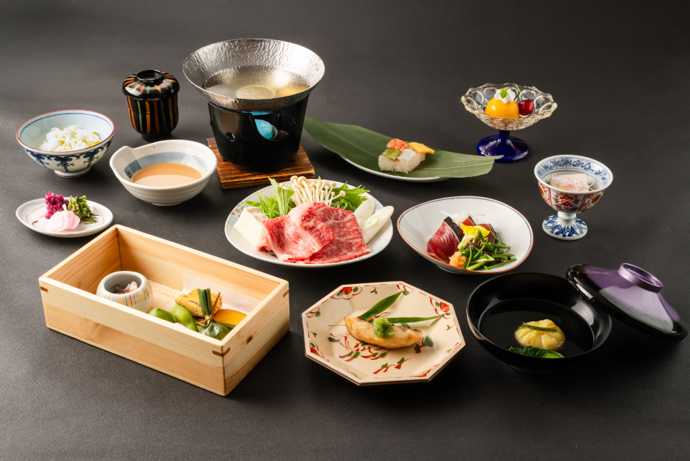 【大和懐石】夏・奈良の恵みをふんだんに使い、涼やかな風味が広がる懐石料理をご堪能ください。