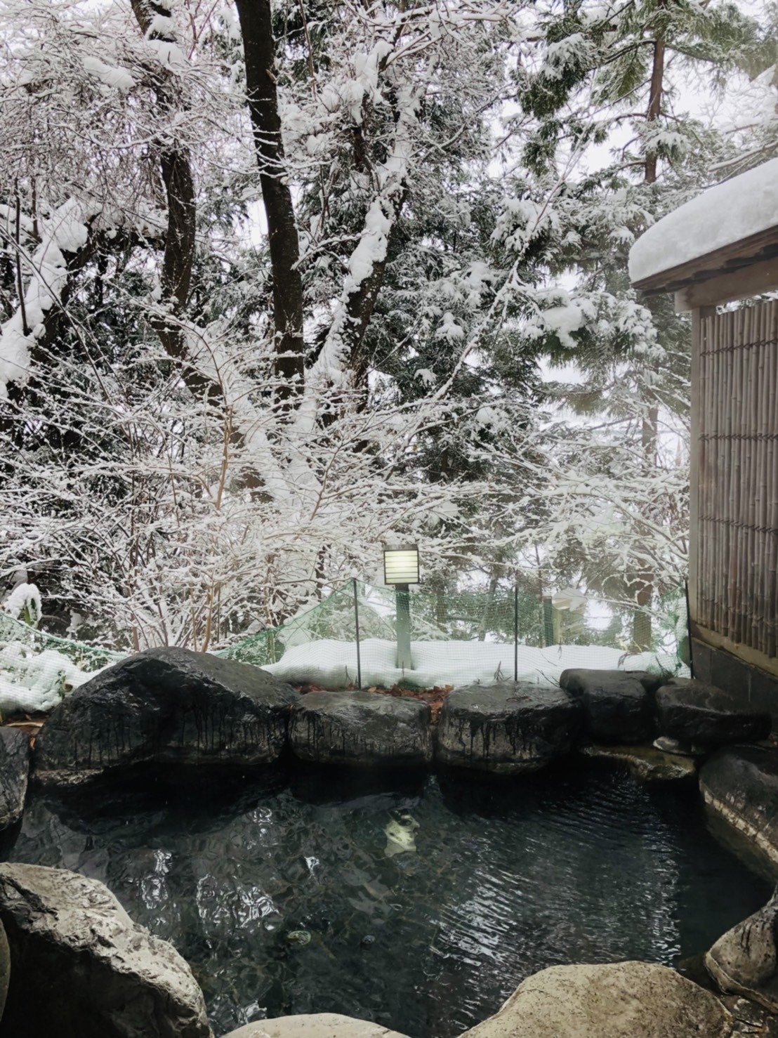 雪見温泉