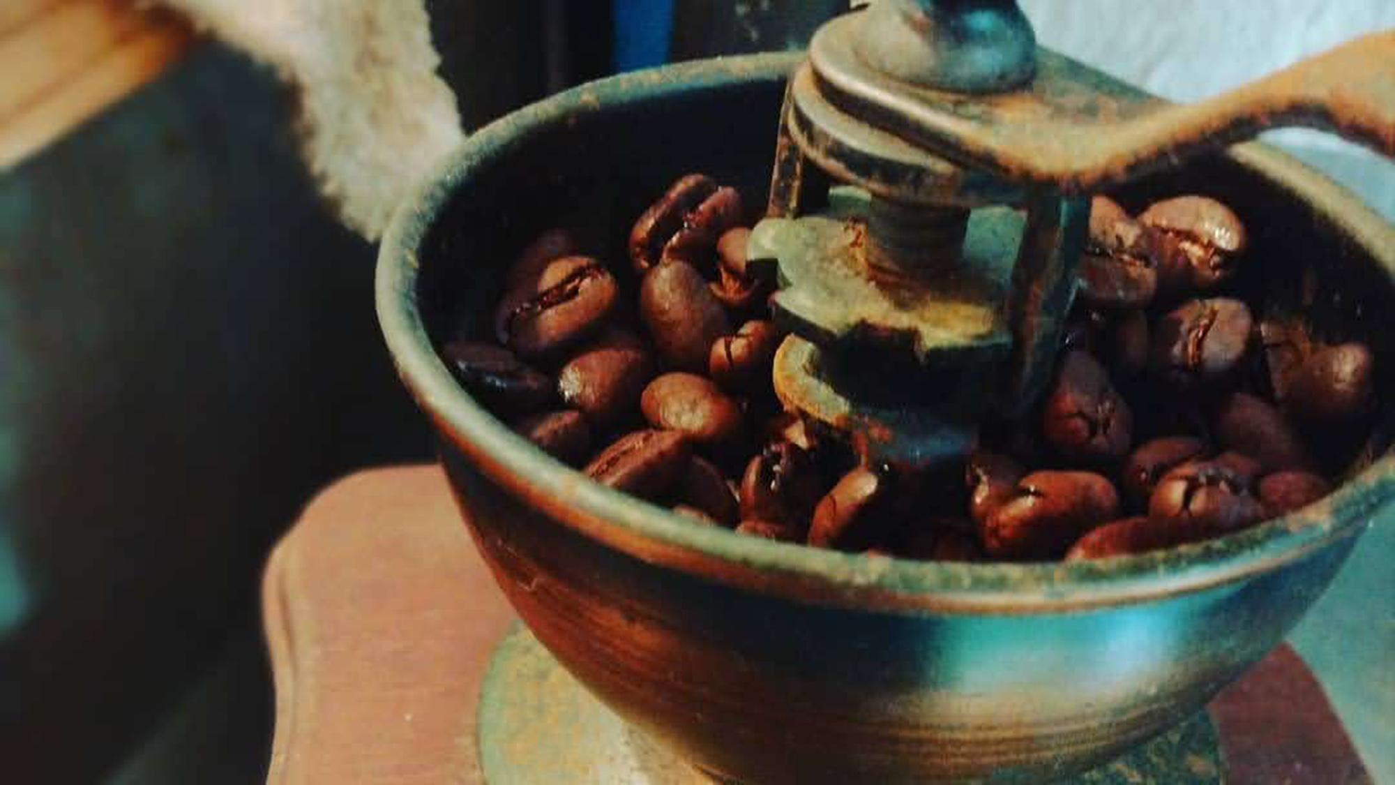 ・【コーヒー】朝のお目覚めに自家焙煎コーヒーはいかがですか