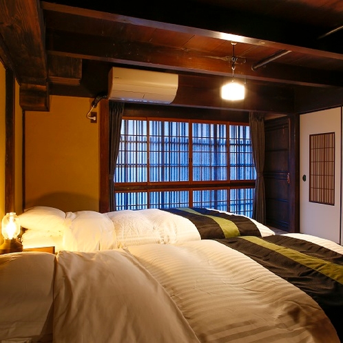 ◆翡翠（ひすい）寝室◆山崎の町並みを近くで感じながら、おやすみのひと時をお過ごしください