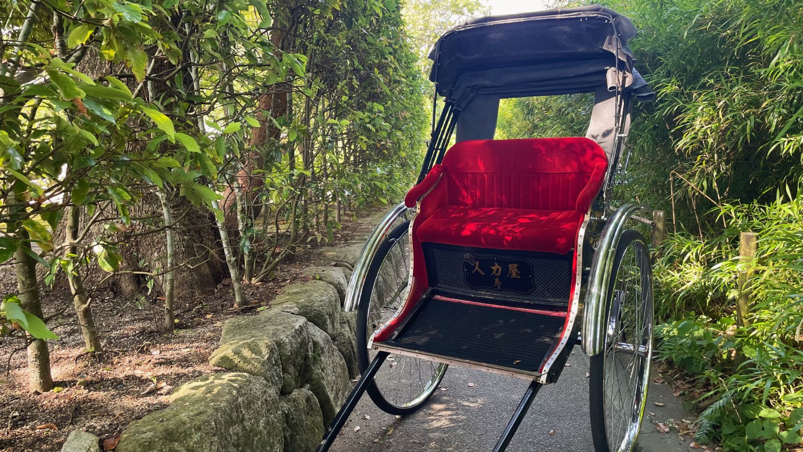 【アクティビティ】人力車で巡る太宰府観光。自然や街並みをゆったりと楽しめます。