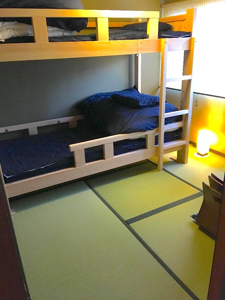 個室 [ベッド和室C 4.5畳 - ヒノキ2段ベッド 1台] - 最大2名様