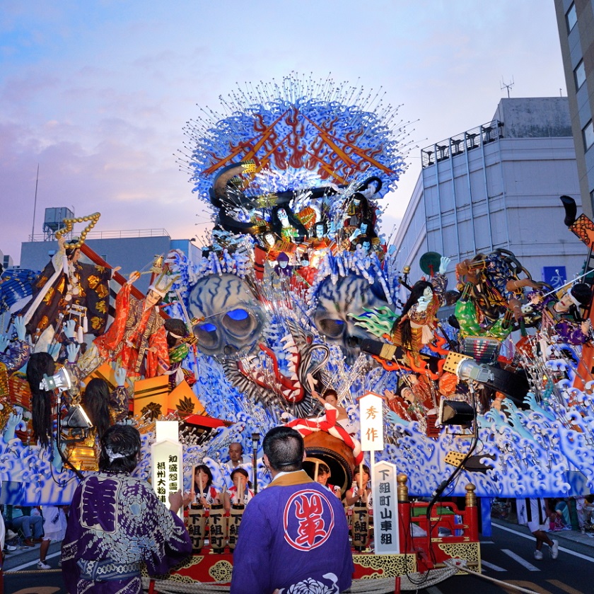 【八戸三社大祭】